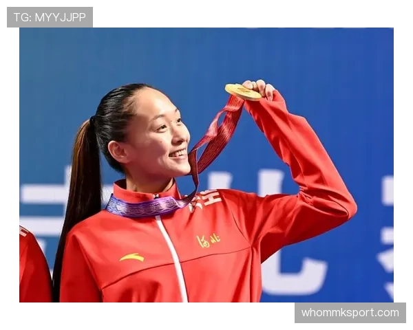 常园训练完啃鸡腿那刻,我悟了什么叫真·自律狠人 常园训练完啃鸡腿那刻,我悟了什么叫真·自律狠人