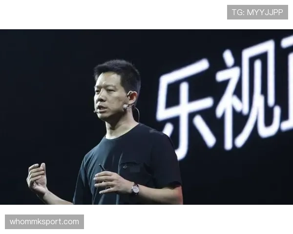 颜骏凌约会照流出,穿得像街坊大哥但买单那一刻真是豪横 颜骏凌约会照流出,穿得像街坊大哥但买单那一刻真是豪横